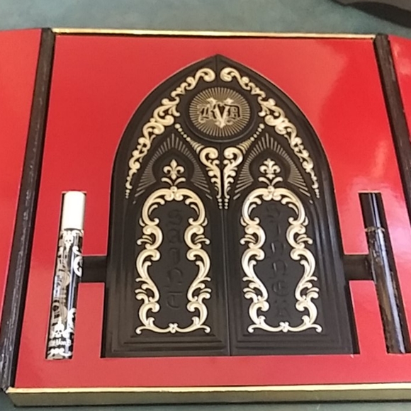 VINTAGE RARE KAT VON D SAINT + SINNER MAKEUP VAULT - Picture 5 of 11